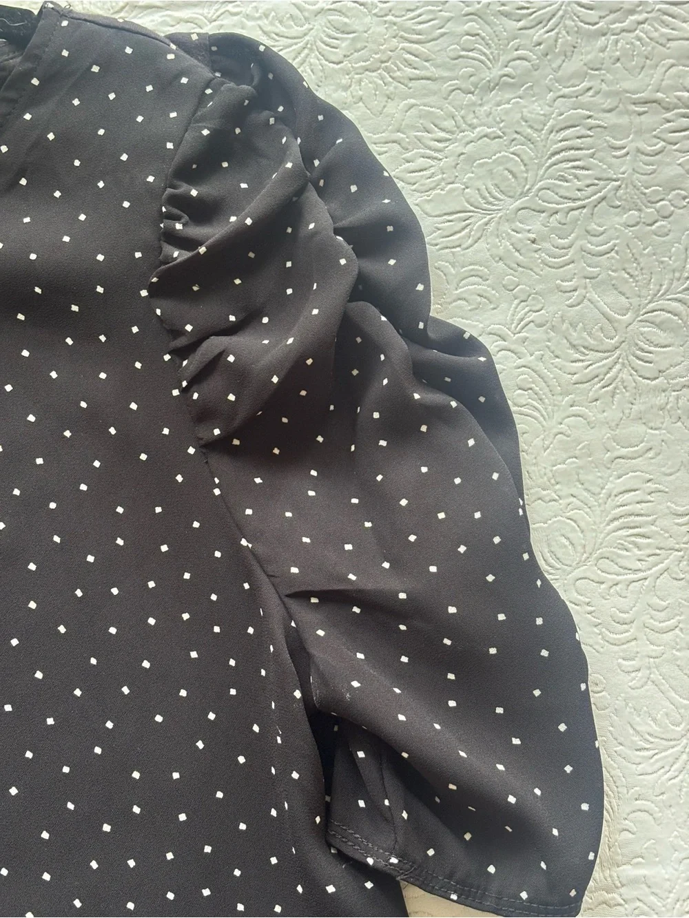 LOFT Mixed Media Black /White Polka Dot Puff-Sleeve Blouse, Size Medium